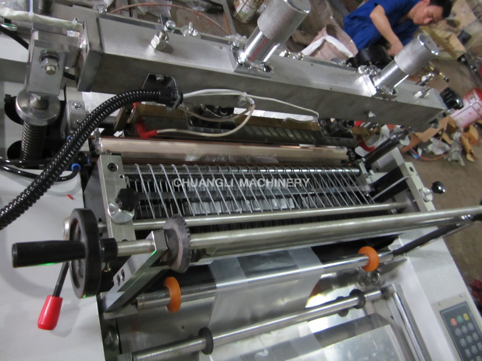 Computer Control Single-line Hot-sealing and Hot-cutting Bag Making Machine
